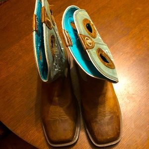 Tony Lama square toe boots 8.5B